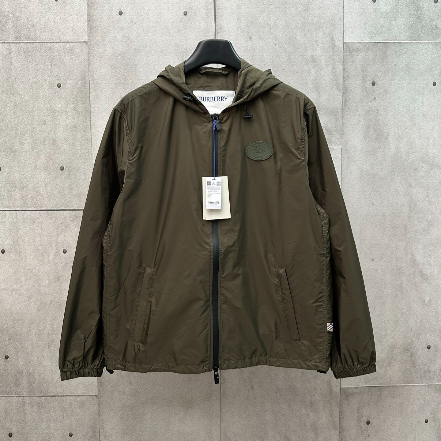 Burberry Knight Stamp Jacket（811163611）