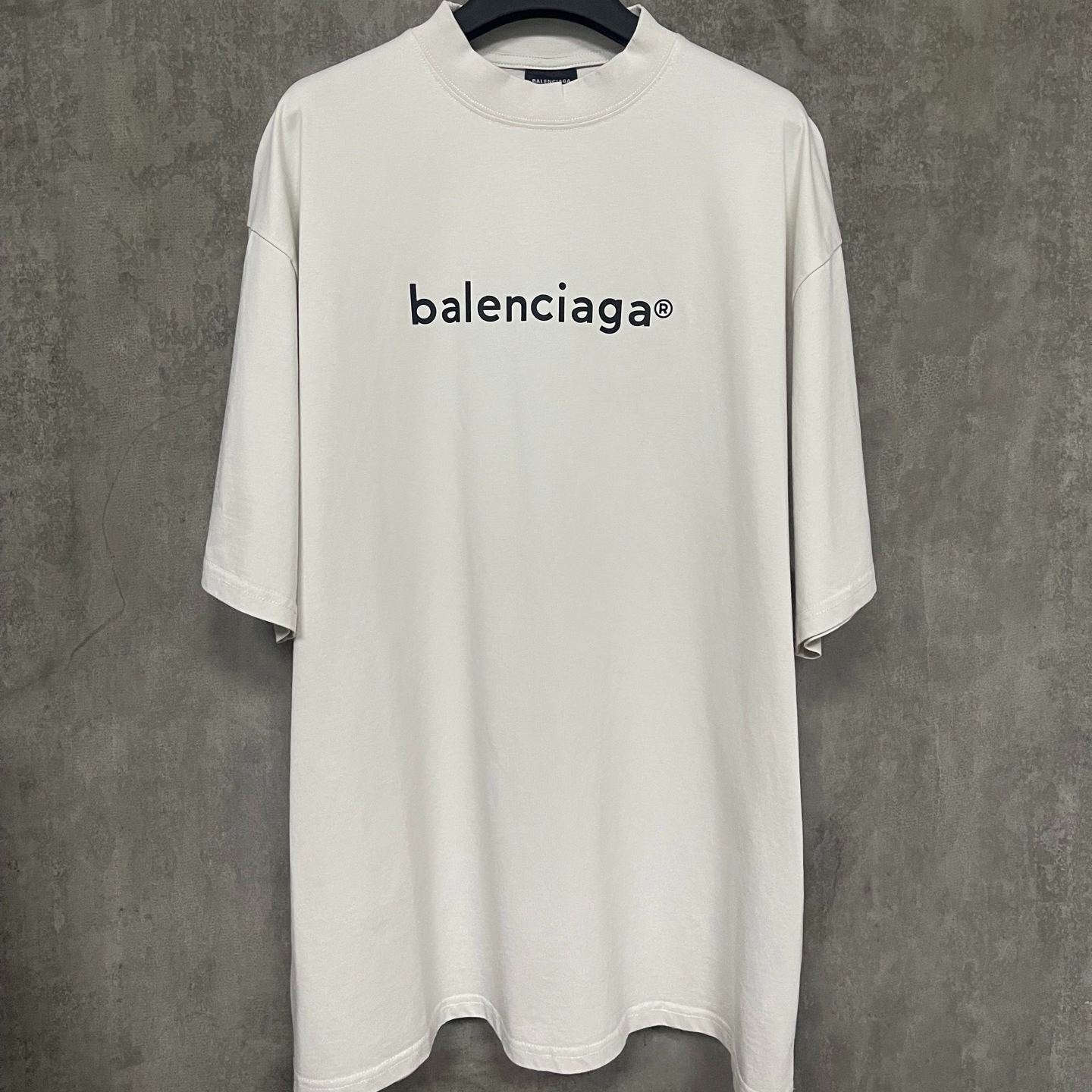 Balenciaga Mens New Copyright Medium Fit T-shirt（612966TIV541070）