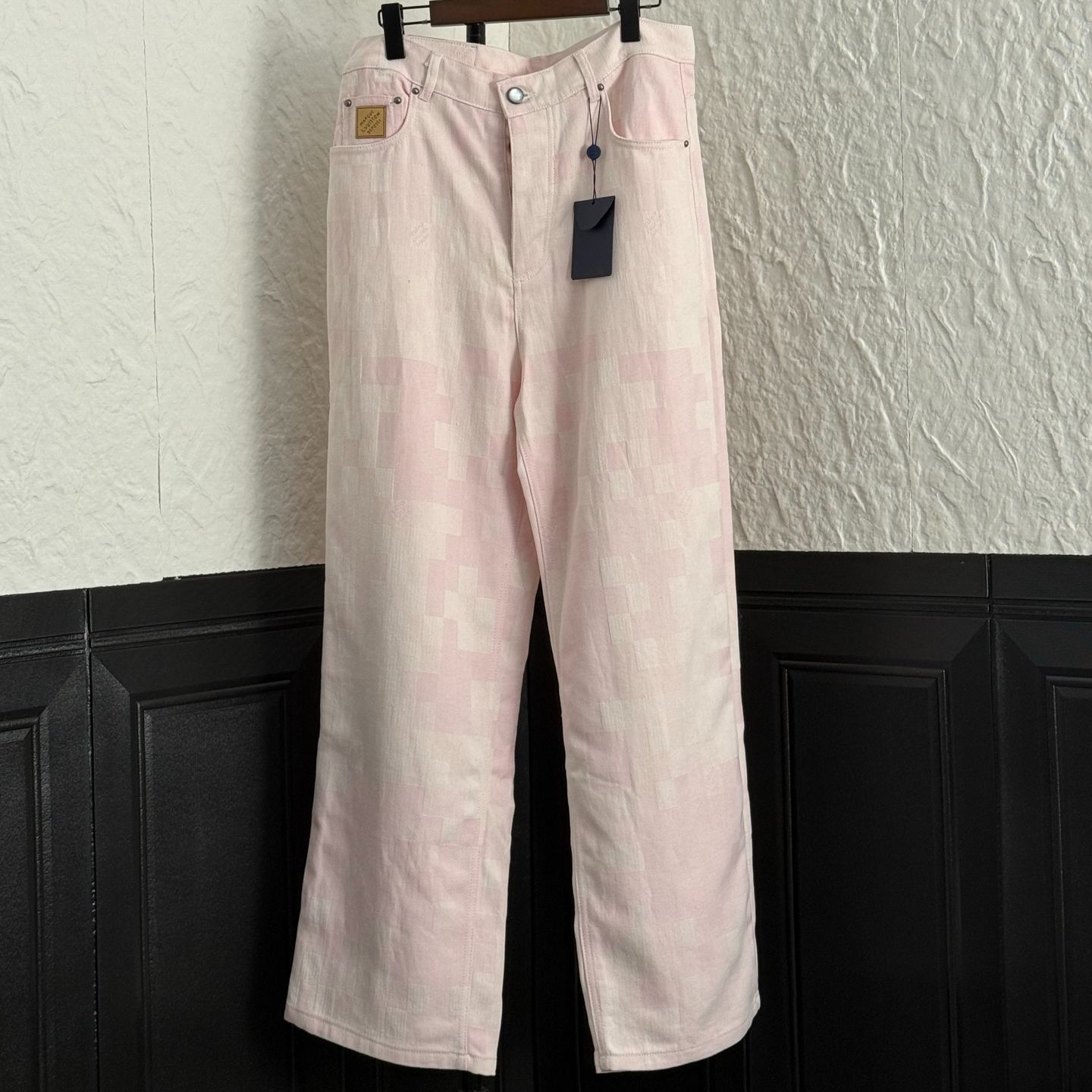 Louis Vuitton DAMOFLAGE skater jeans（1AILVE）