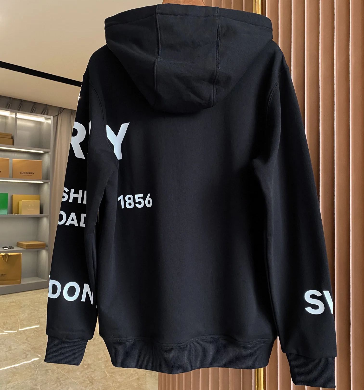 Burberry SS22 Horseferry letter print hooded sweatshirt（80407671）