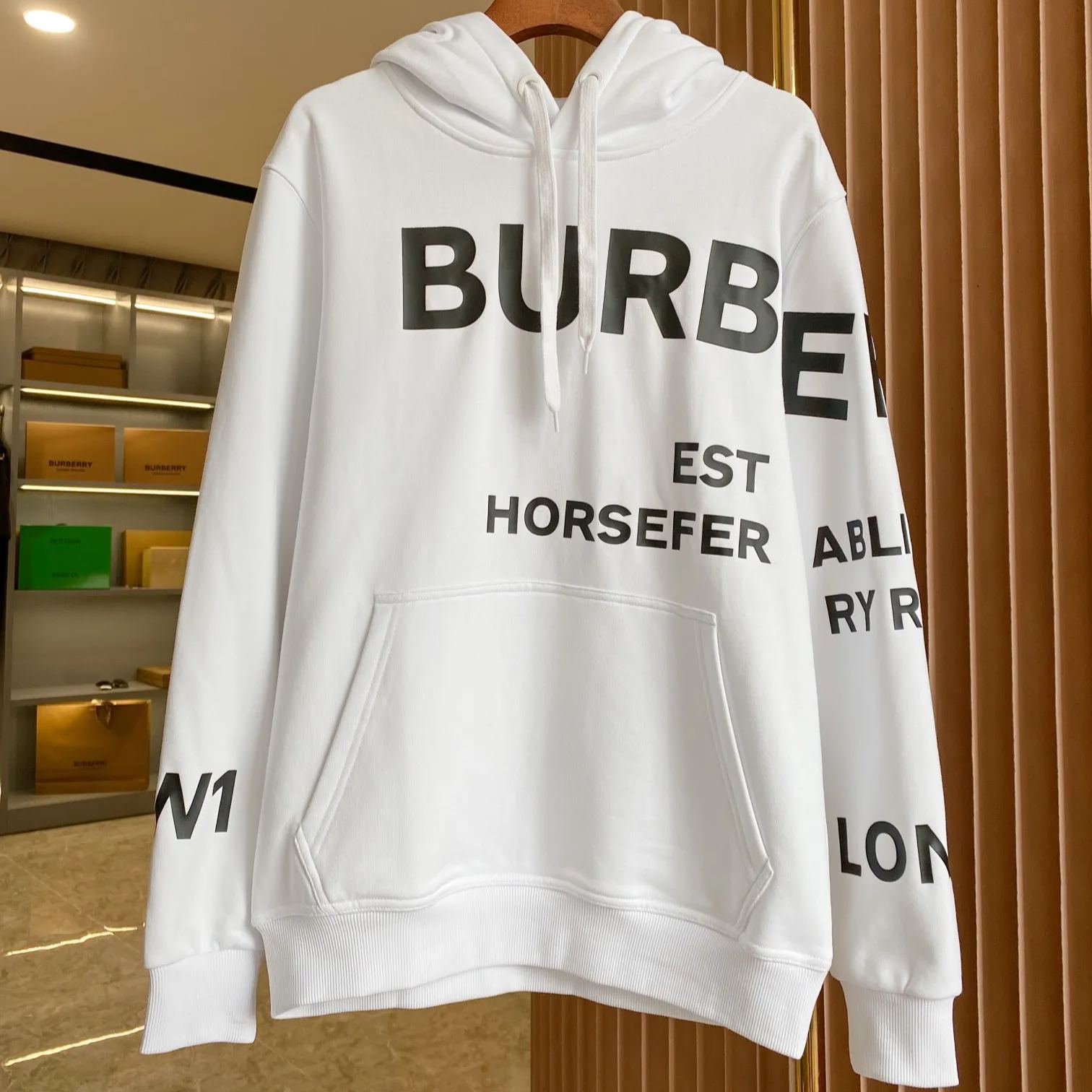 Burberry SS22 Horseferry letter print hooded sweatshirt（80407671）
