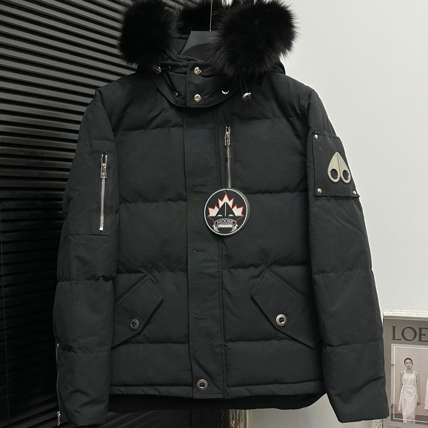 Moose Knuckles Men's Down Jacket (MK2228M3Q-402）