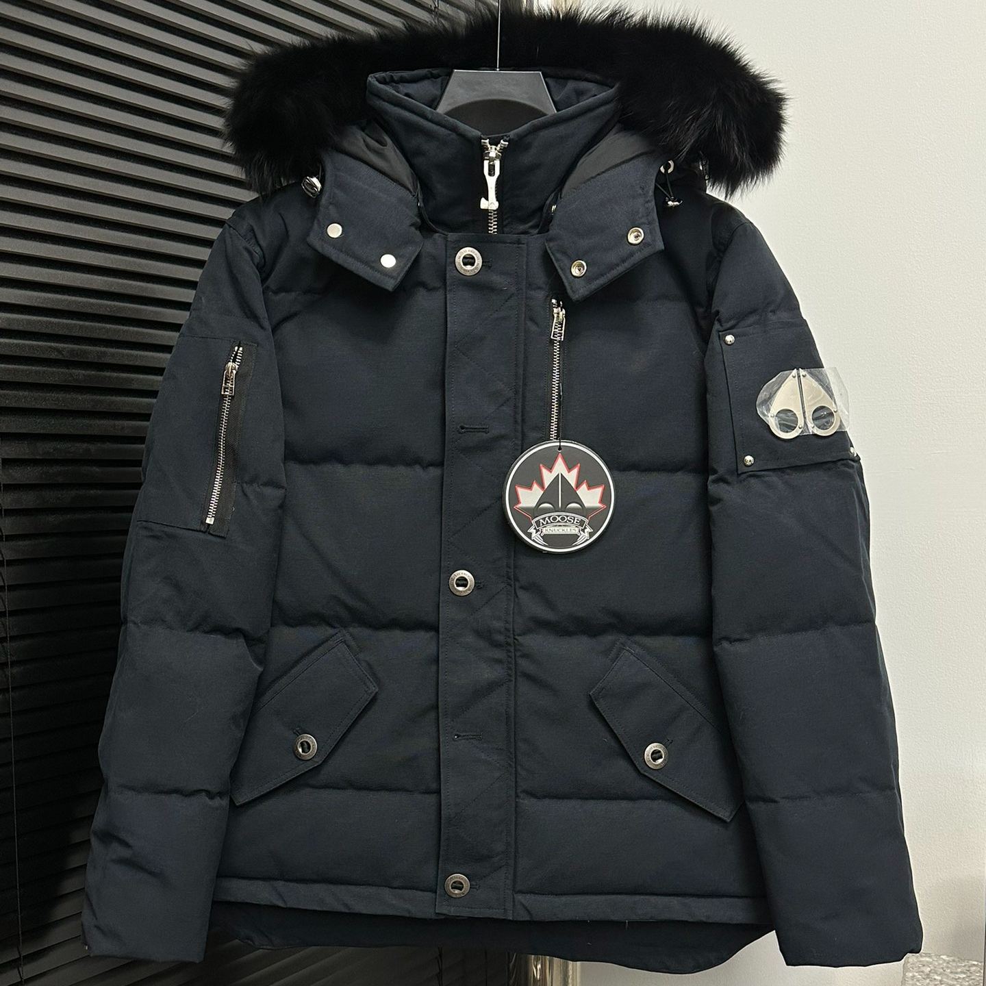 Moose Knuckles Men's Down Jacket (MK2228M3Q-402）