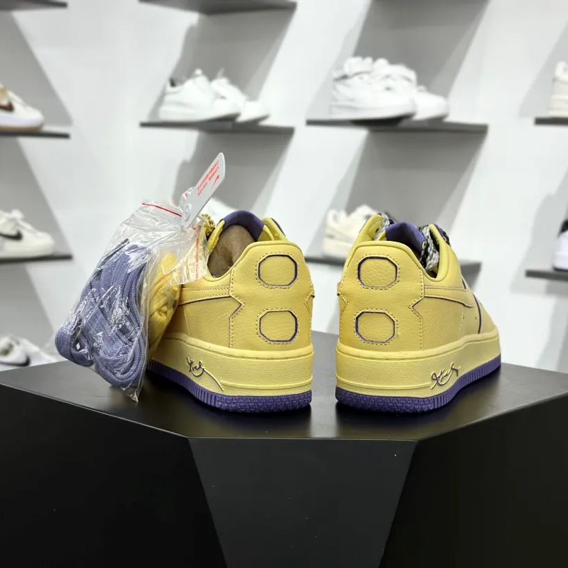 Kobe Bryant × Nike Air Force 1 Low Protro "Mamba Mentality"（HV9408-700）