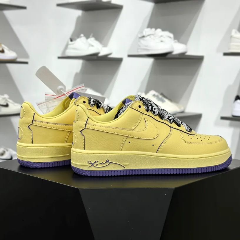 Kobe Bryant × Nike Air Force 1 Low Protro "Mamba Mentality"（HV9408-700）