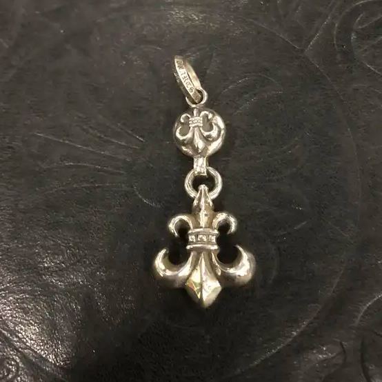 Chrome Hearts Scout Flower Pendant（CHROME HEARTS 383）