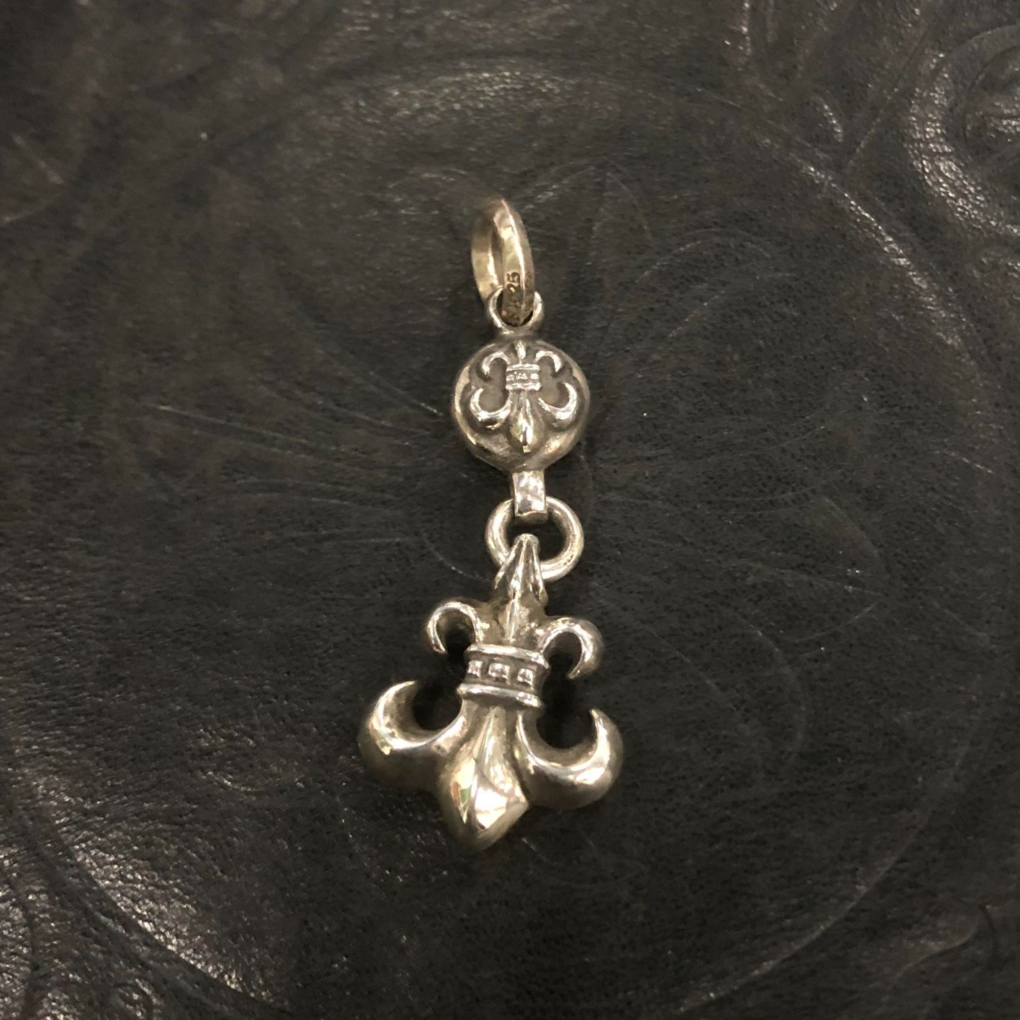 Chrome Hearts Scout Flower Pendant（CHROME HEARTS 383）