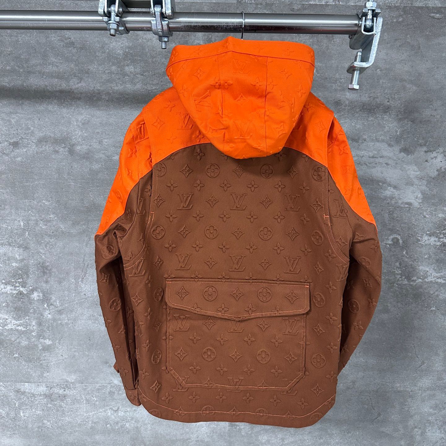 Louis Vuitton MONOGRAM DENIM HOODED JACKET（1A96UX）