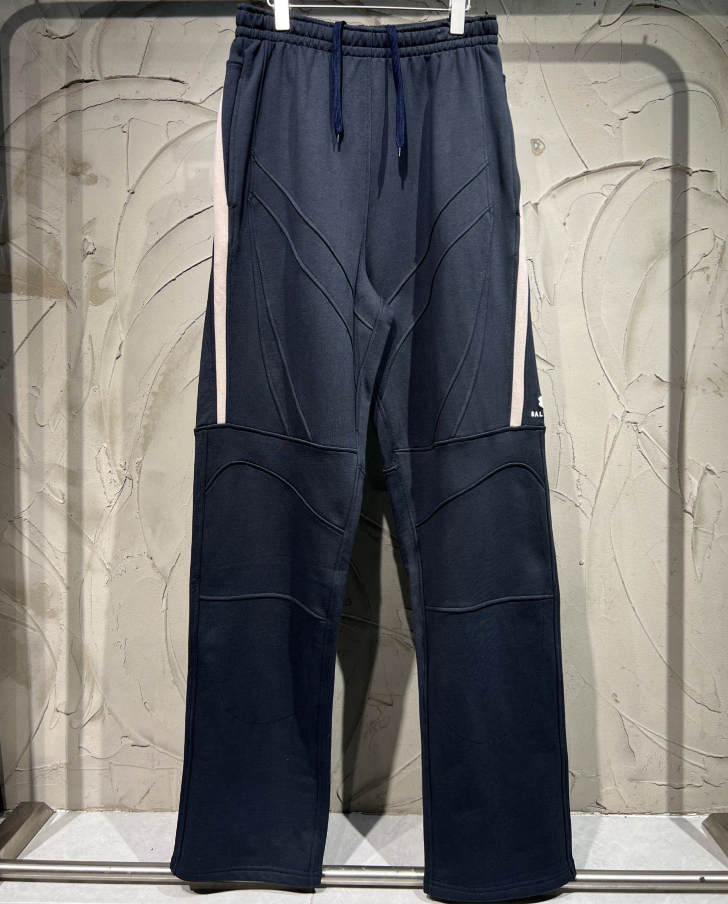 Balenciaga Biker Sweatpants (792575TQVM21070）