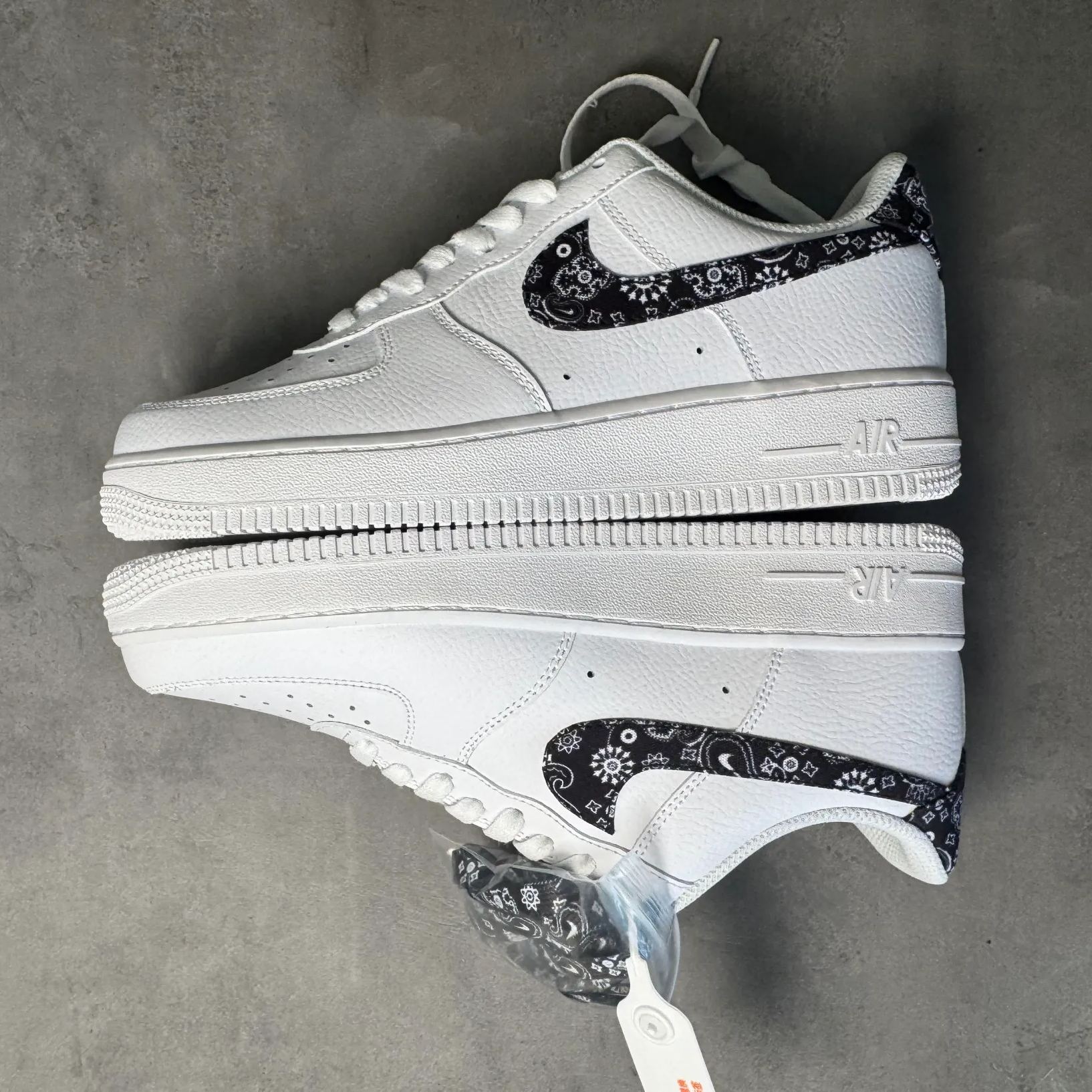 Nike Women's Air Force 1 Low '07 Essential "Black Paisley"（DH4406-101）