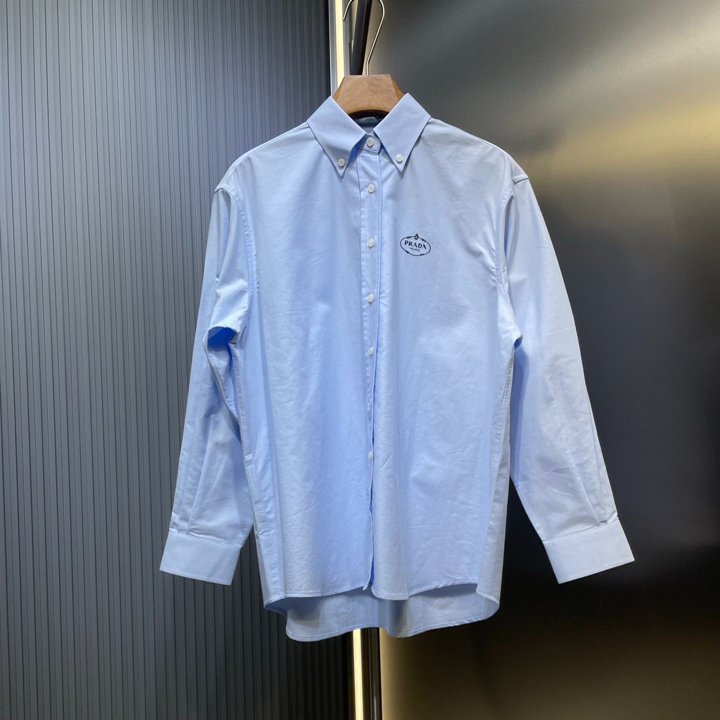 Prada long-sleeved shirt (P497GR-14JW-F0012-S-OOO）