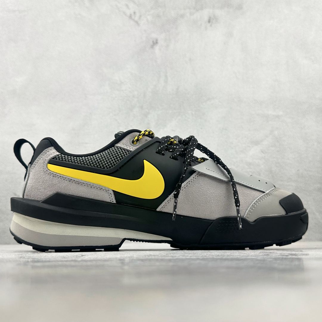 sacai × Nike Zegamadome "Matte Silver"（HQ8618-002）