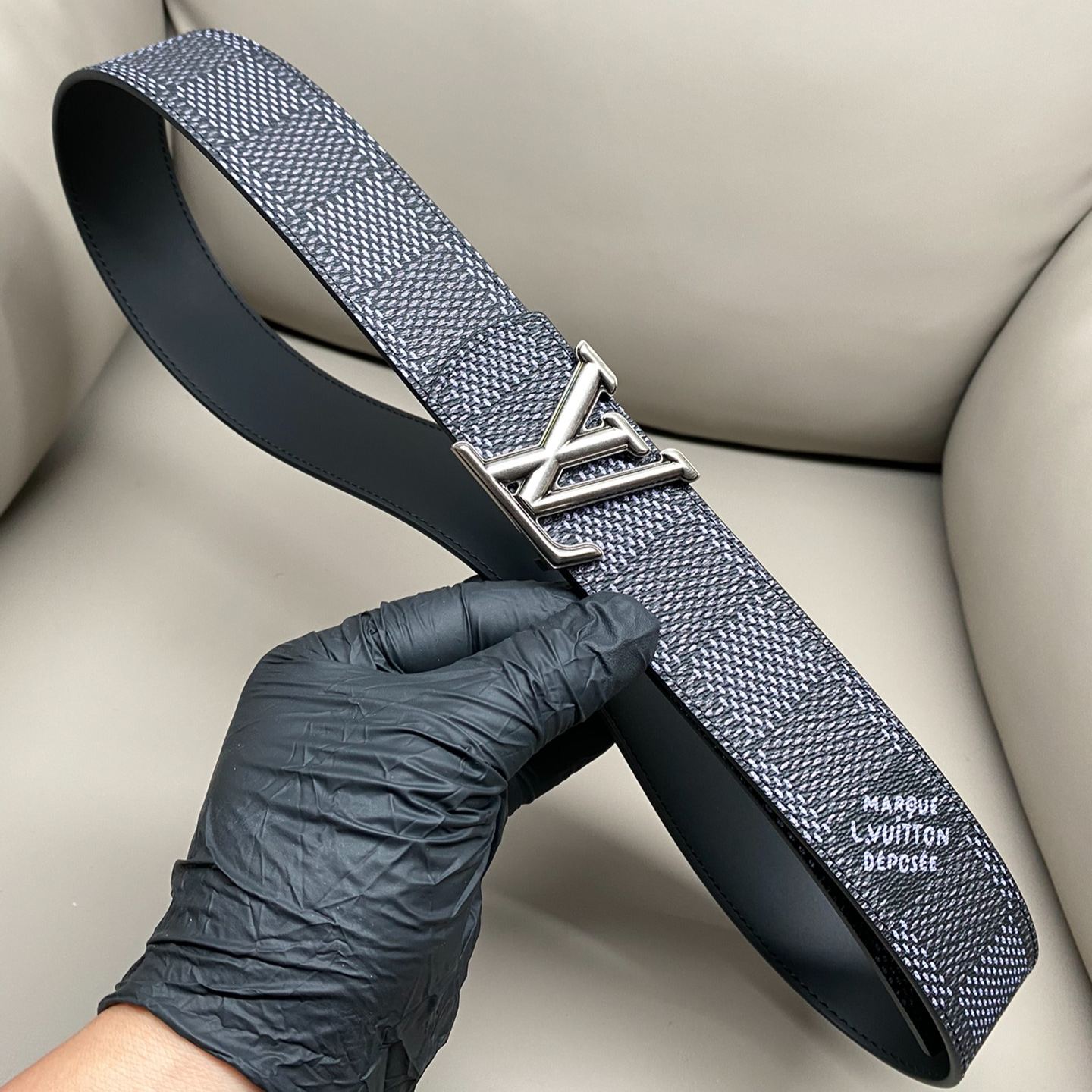 Louis Vuitton Initiales 40mm Reversible Belt in Damier Graphite（M8889）