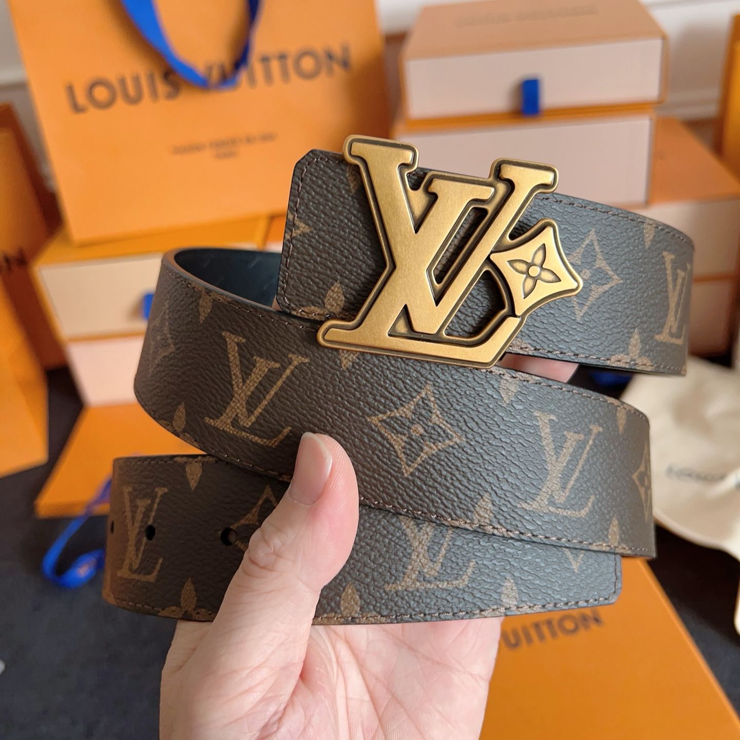 Louis Vuitton Flower 40mm Reversible Belt（M4061）