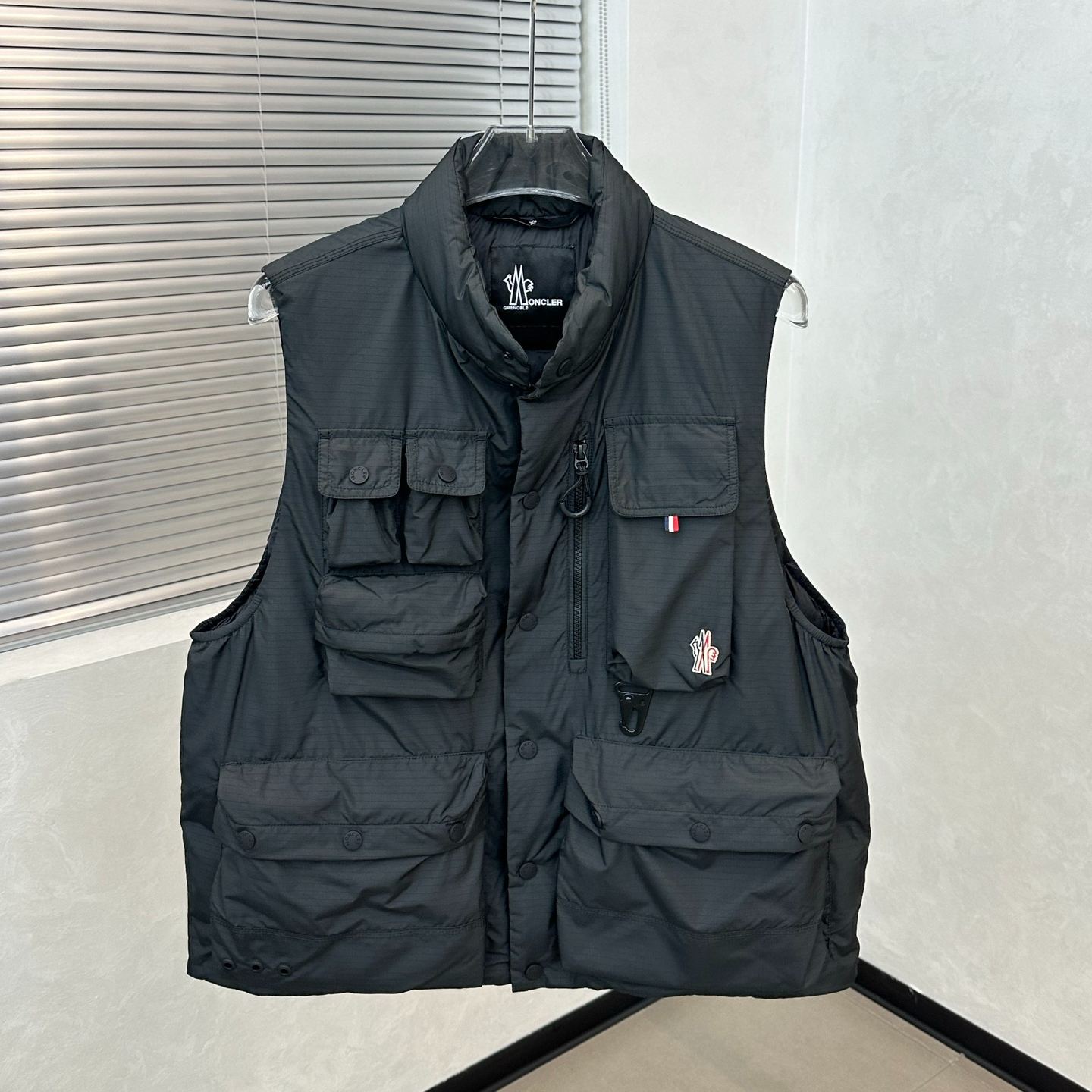 MONCLER 25 Spring/Summer Men's Vest Tongass Down Outdoor Vest（K10971A00015598C224Q）