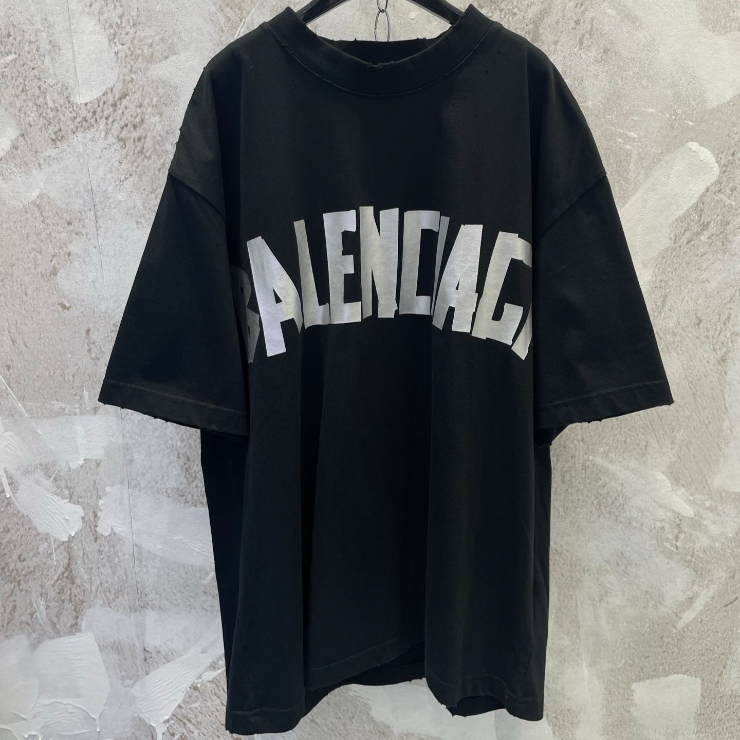 Balenciaga "NEW TAPE TYPE" T-SHIRT (739037TQVQ81073）