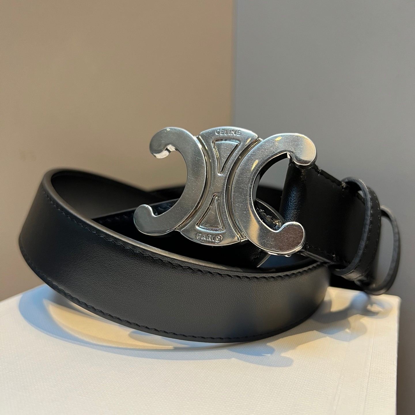 Celine Large Triomphe Belt in Calfskin（CONF-45BIE3AJG-38SI）