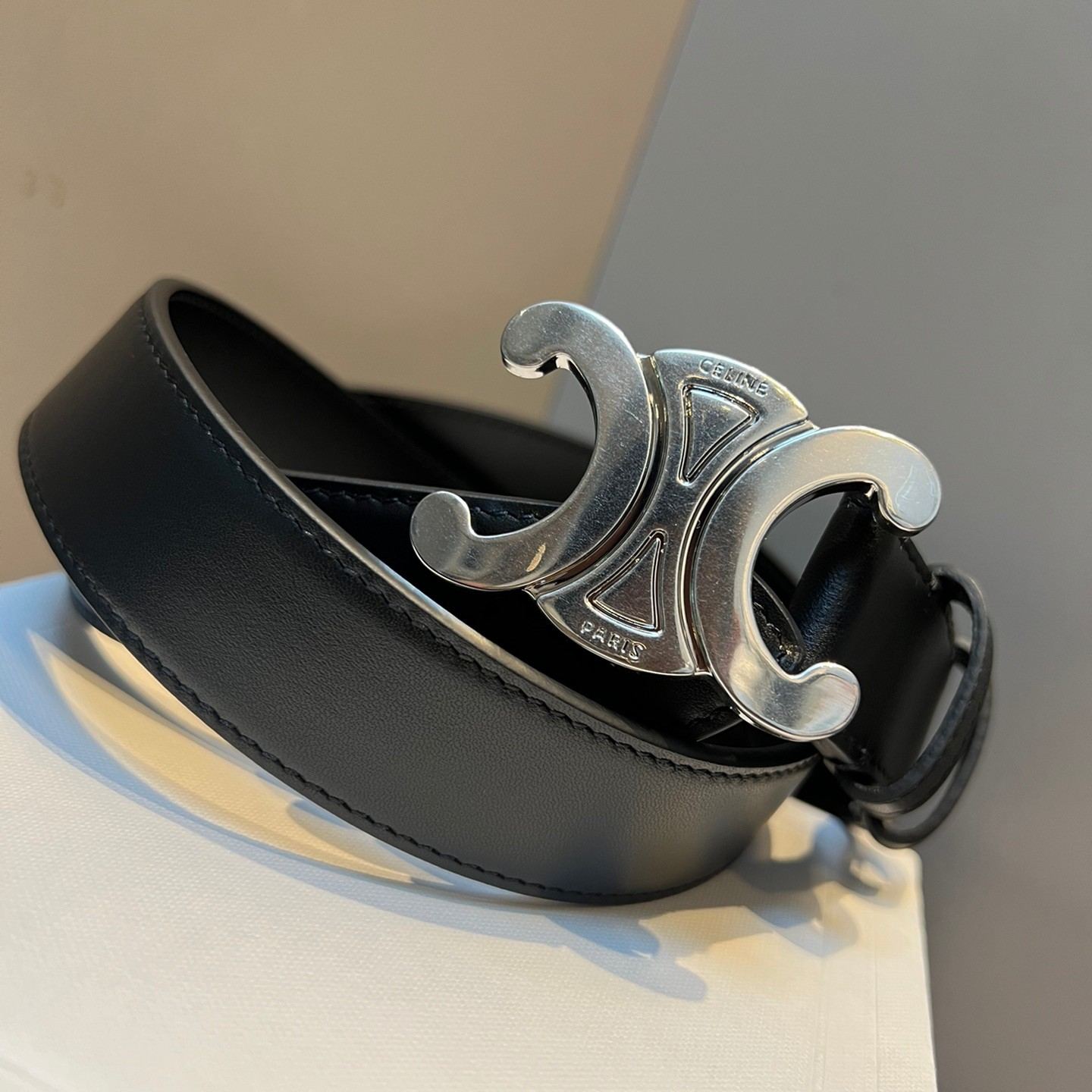 Celine Large Triomphe Belt in Calfskin（CONF-45BIE3AJG-38SI）