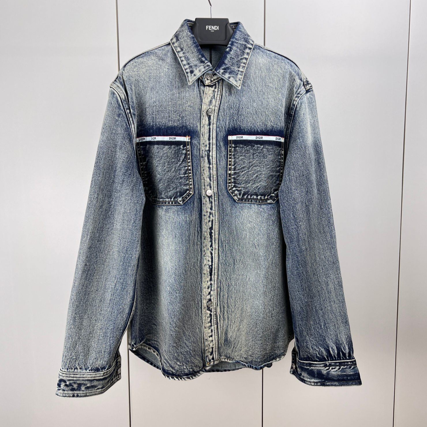 Dior logo band denim jacket（113D585BY994-510）