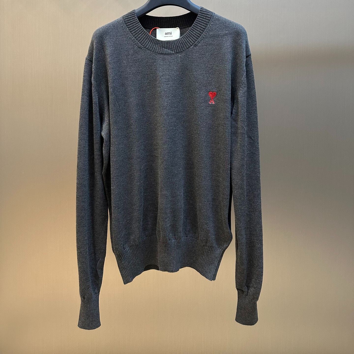 AMI Heart A Embroidered Crew Neck Knit（BFHKS111KN0025-001）