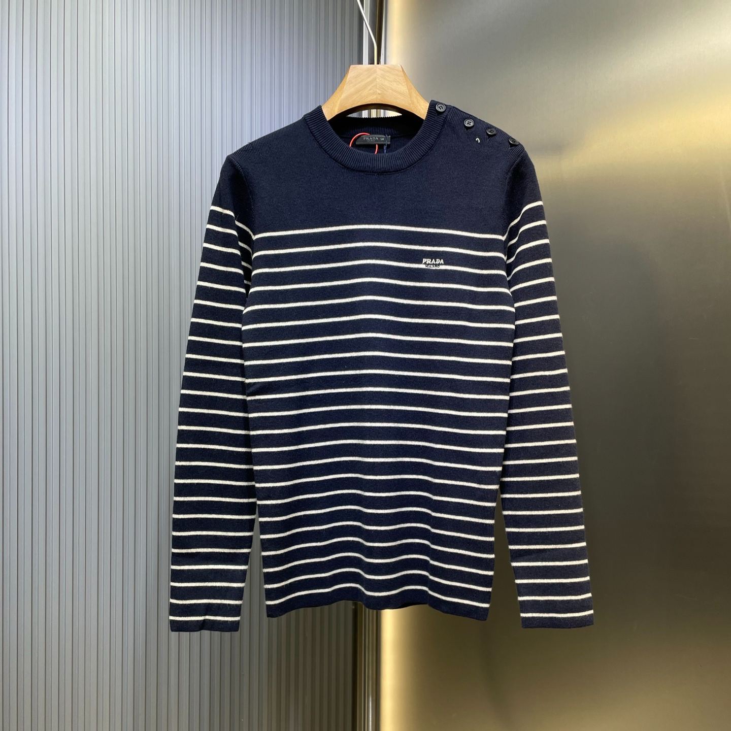 PRADA Striped superfine wool crew neck sweater(UMF116-17V5-F0008-S-OOO）
