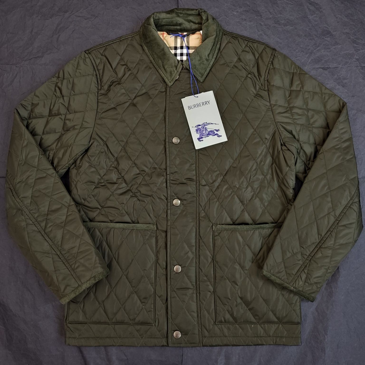 Burberry Quilted Nylon Jacket (Black/Sand)（81075101）