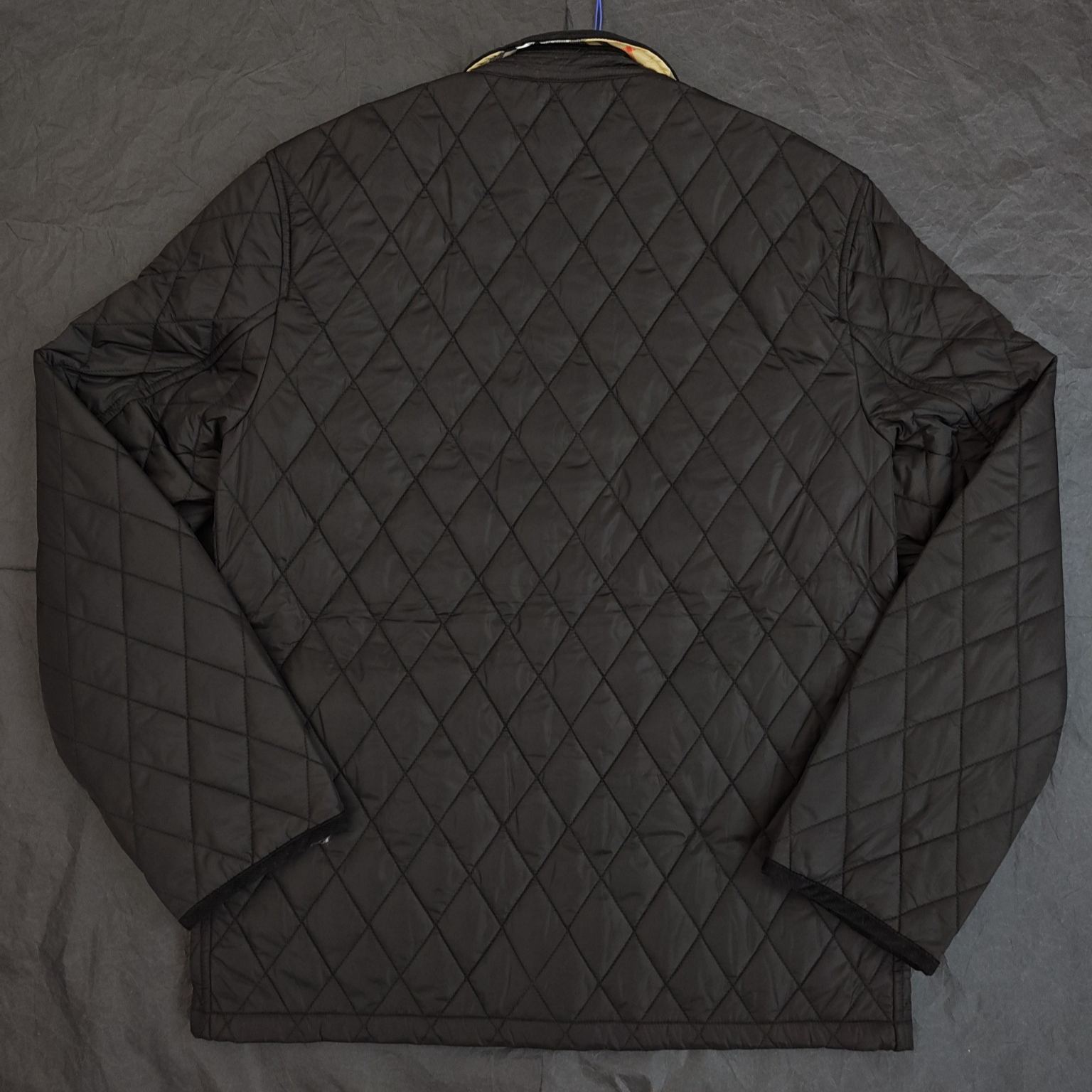 Burberry Quilted Nylon Jacket (Black/Sand)（81075101）