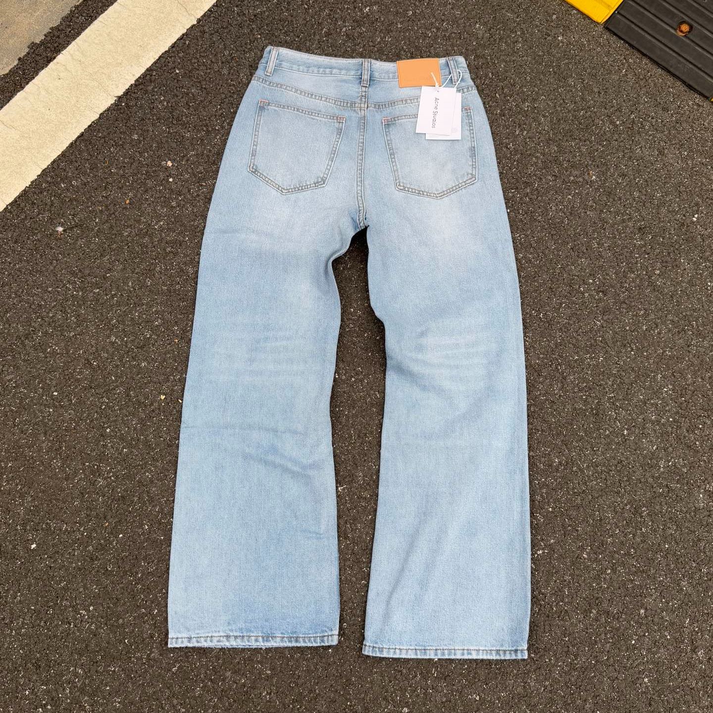 Acne Studios Loose Fit Jeans - 2021M (B00277-228）