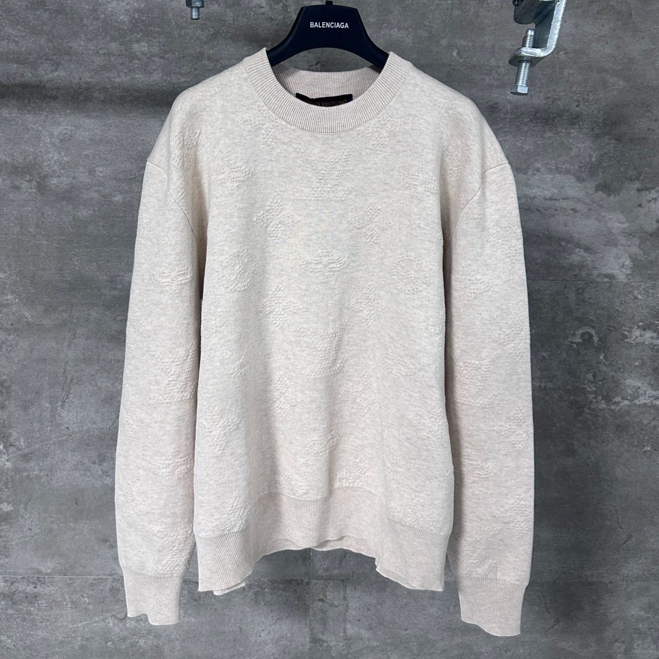 Louis Vuitton Monogram embossed sweatshirt（1AHC83）