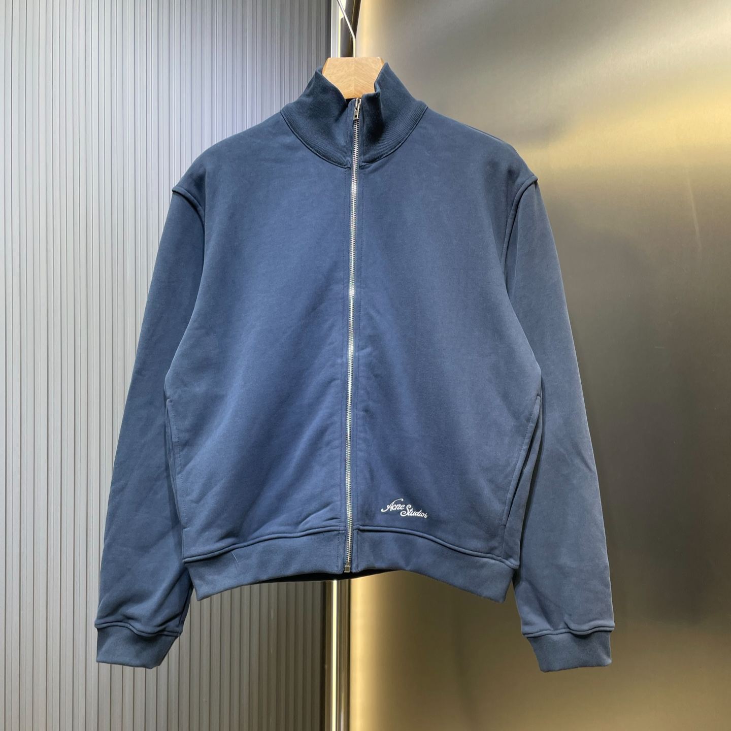 Acne Studios Zip-up sweatshirt  (CI0200-BPA）