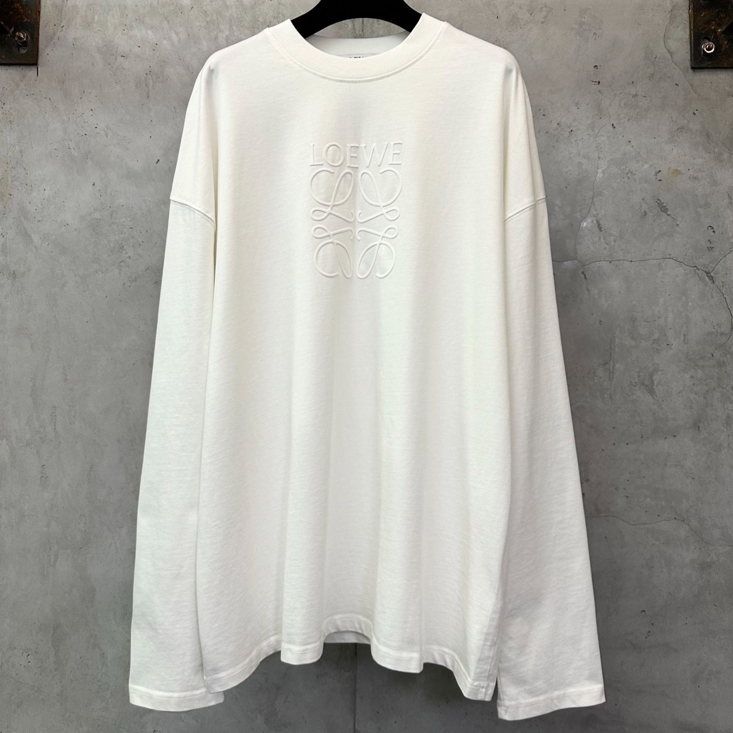 Loewe Cotton Loose Fit T-Shirt in Black  (H526Y22XAX-1100）