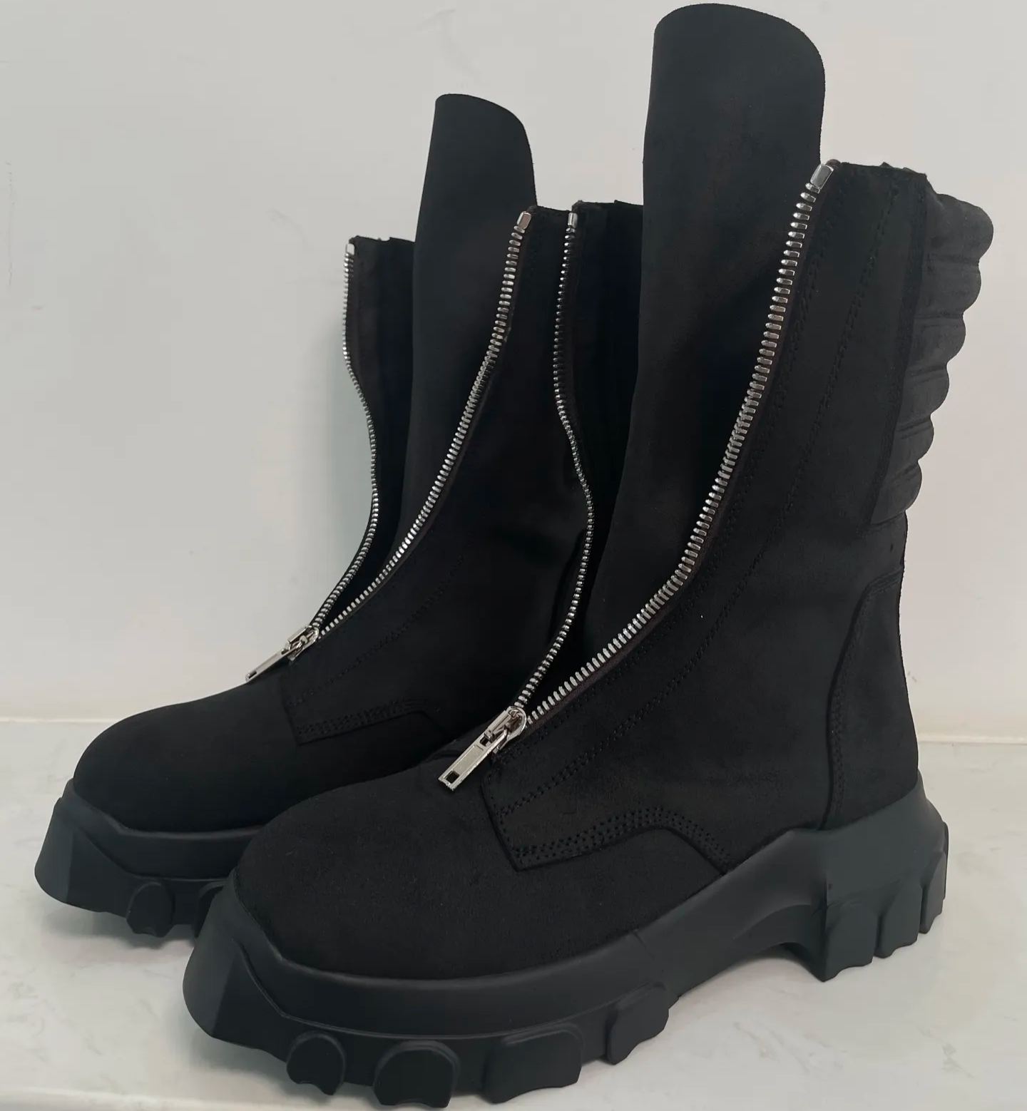 RICK OWENS TURBO TRACTOR LEATHER BOOTS IN BLACK (RU02D6882LWN99BLACK)
