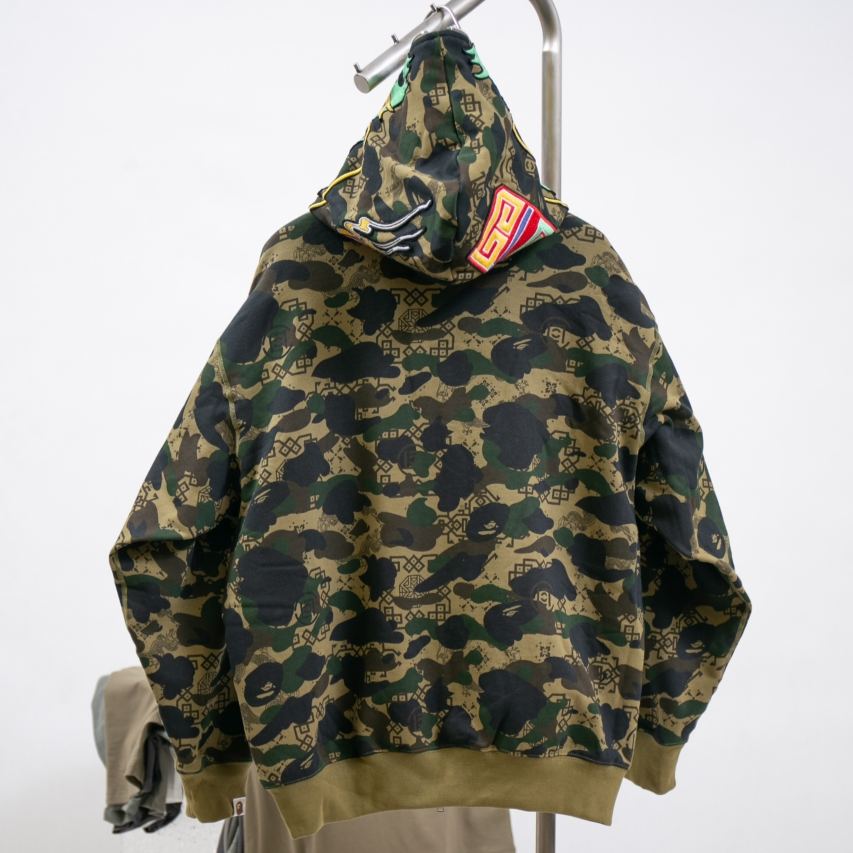 BAPE X CLOT CAMO SHARK RELAXED FIT FULL ZIP HOODIE（0ZXSWM115913N）