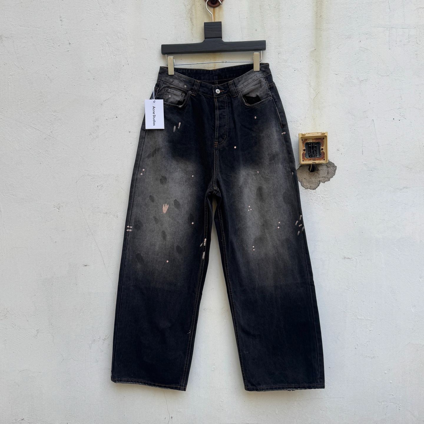 Acne Studios Relaxed Fit Jeans - 2023 - Black (C00103-900）