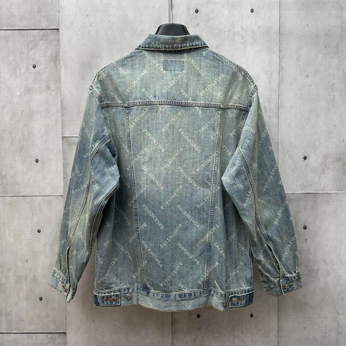 BALENCIAGA BAL DIAGONAL ALLOVER Oversized Jacket（773616TPW534868）