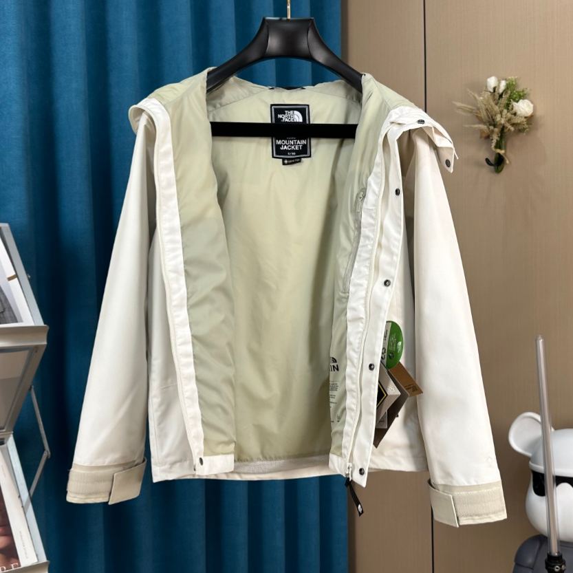The North Face waterproof jacket（NJ2GM00C）