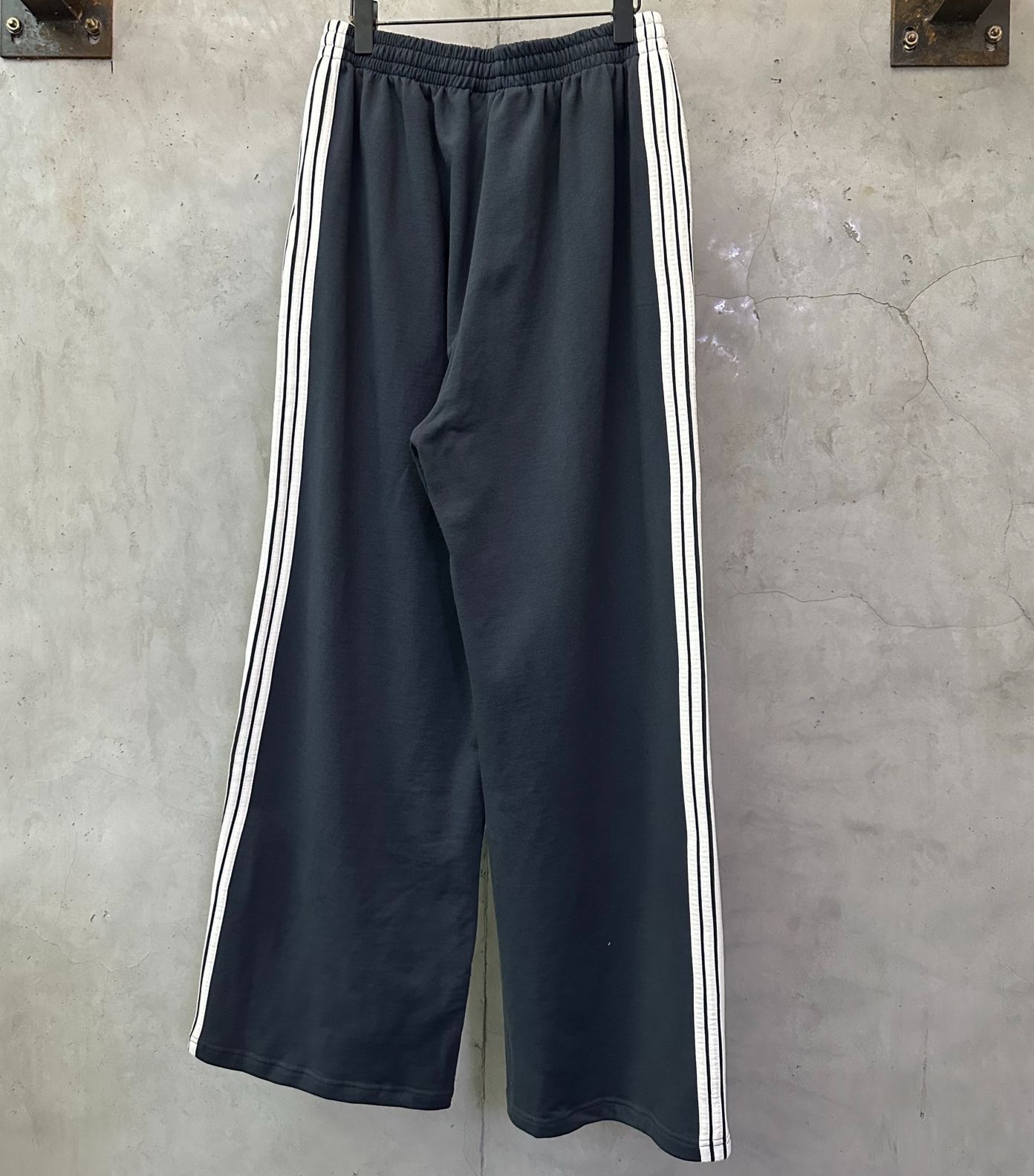 BALENCIAGA Men's Loop Sports Icon Baggy Sweatpants "Navy/White" (844177TSVI33967）