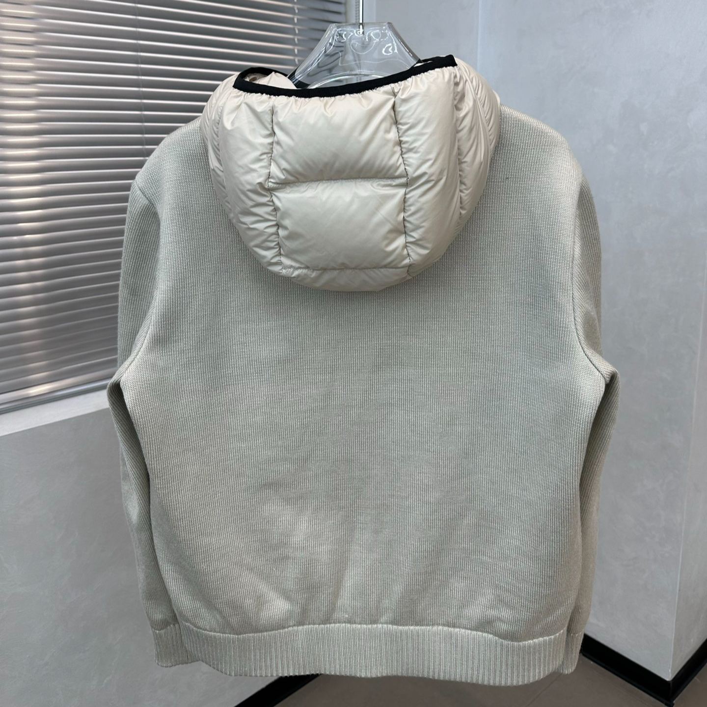 MONCLER Cotton zip-up down cardigan（J20919B00010M1122999）