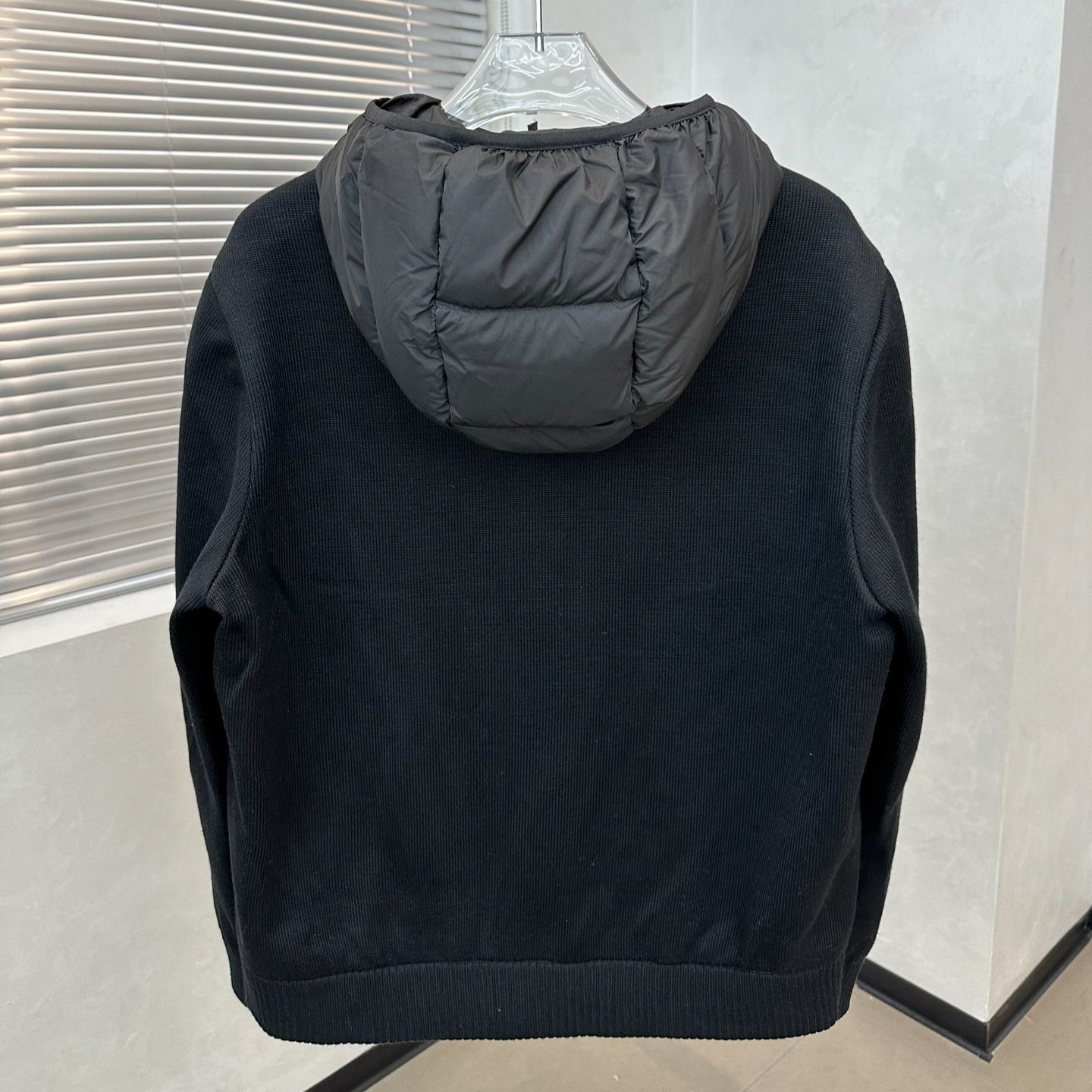 MONCLER Cotton zip-up down cardigan（J20919B00010M1122999）