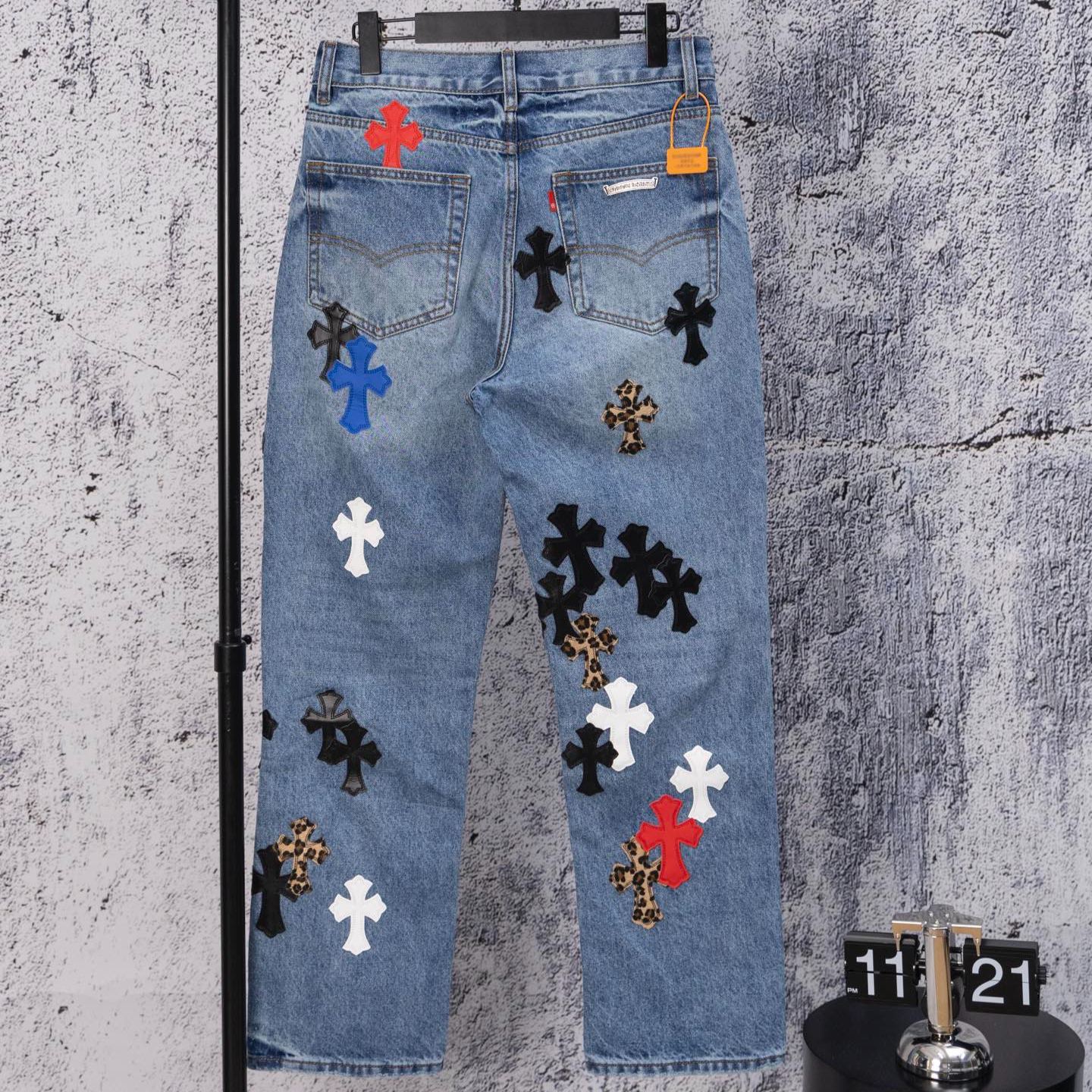 Chrome Heart embroidered print straight-leg jeans（CH-2025102201）