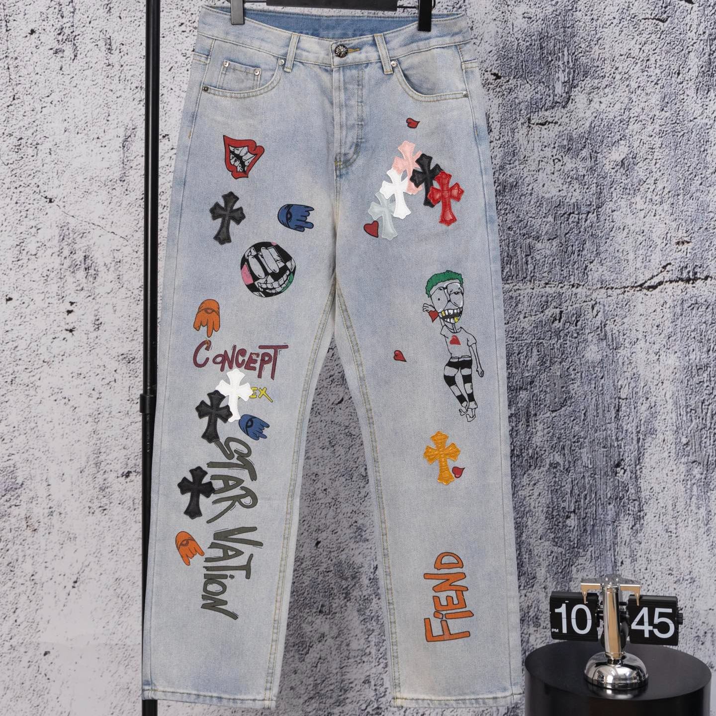 Chrome Heart embroidered print straight-leg jeans（CH-2025102202）
