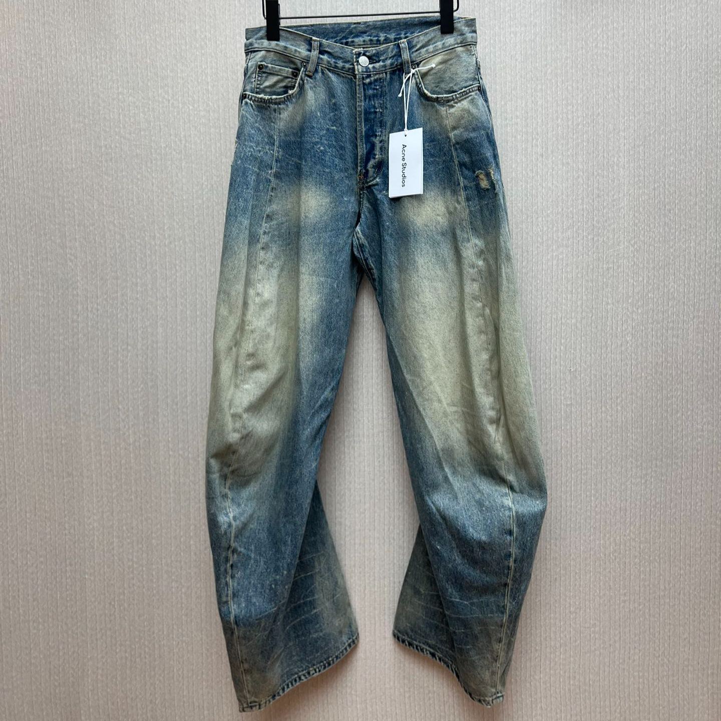 Acne Studios Loose Fit Jeans - 2006M (B00428-AUZ）