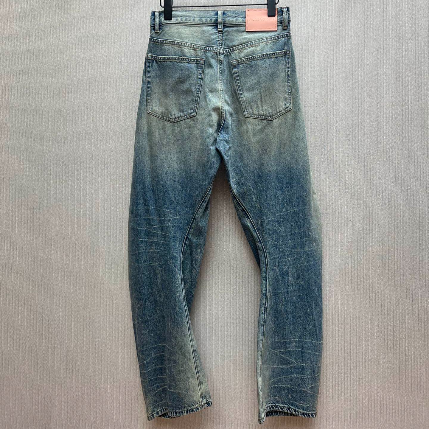 Acne Studios Loose Fit Jeans - 2006M (B00428-AUZ）