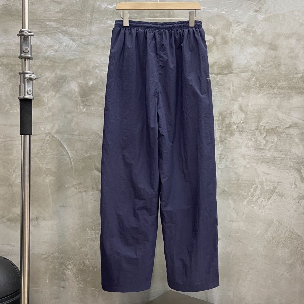 Balenciaga Paint Splatter Track Pants（814395TPQ384250）