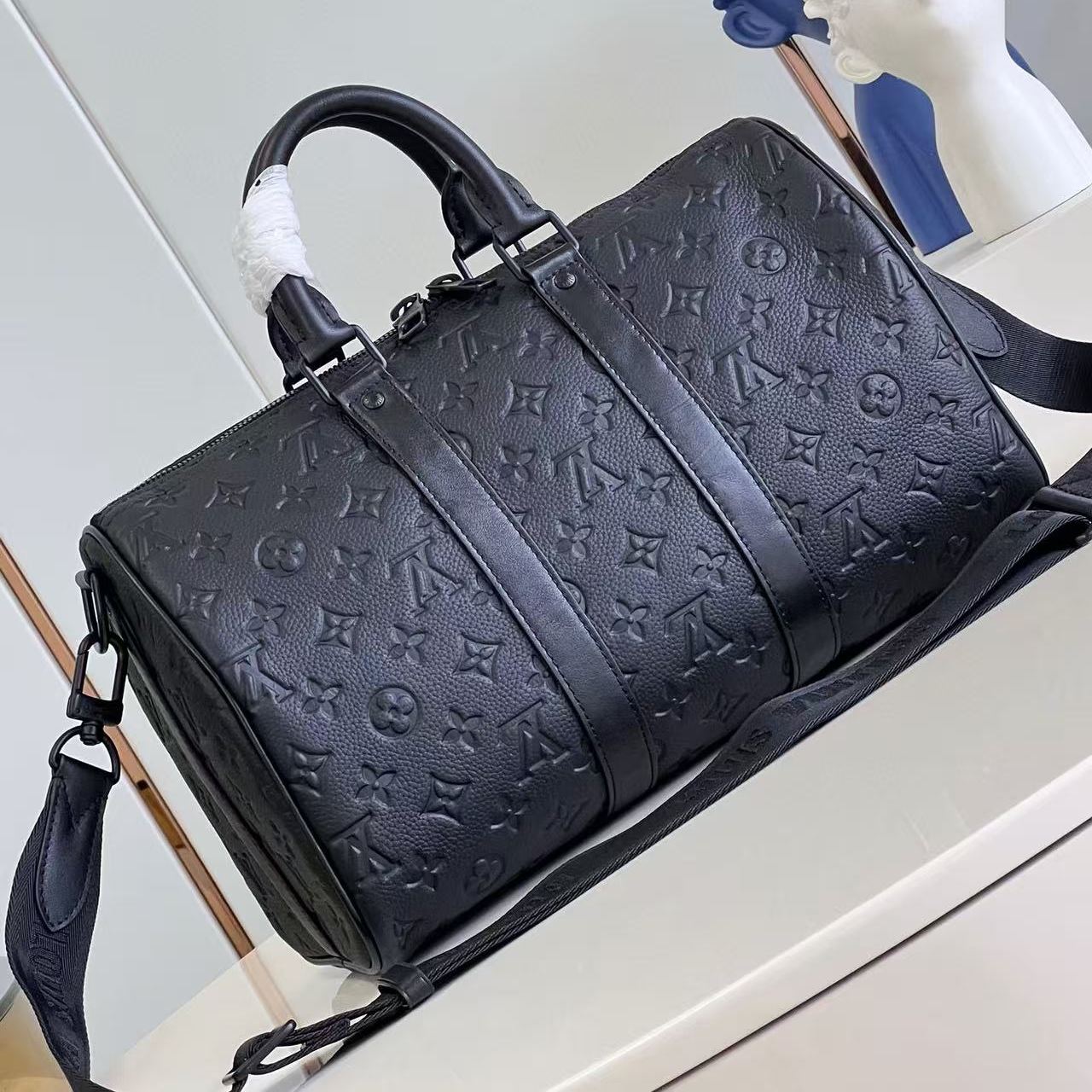 Louis Vuitton KEEPALL BANDOULIÈRE 35 handbag（M22765）
