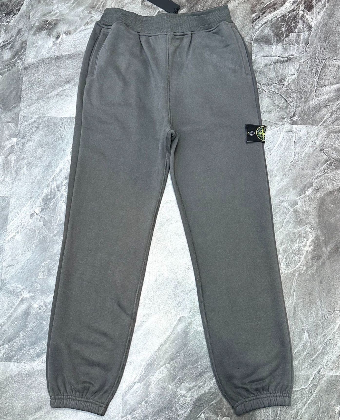 Stone Island Sweat Bottoms（K2S156200004S0A20-V006B）