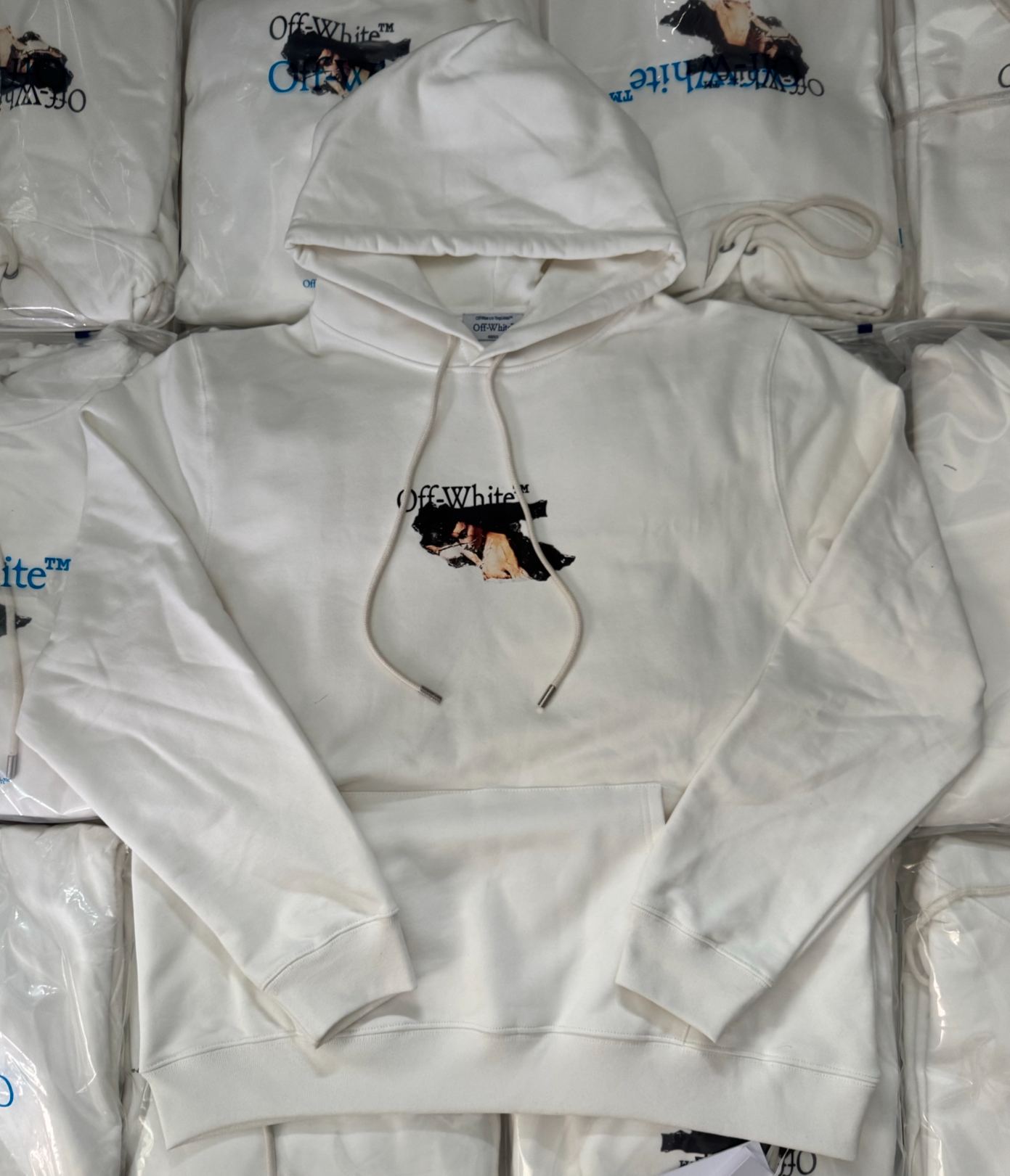 Off-White Paint Arrow Skate Hoodie（OMBB085F25FLE0101001）