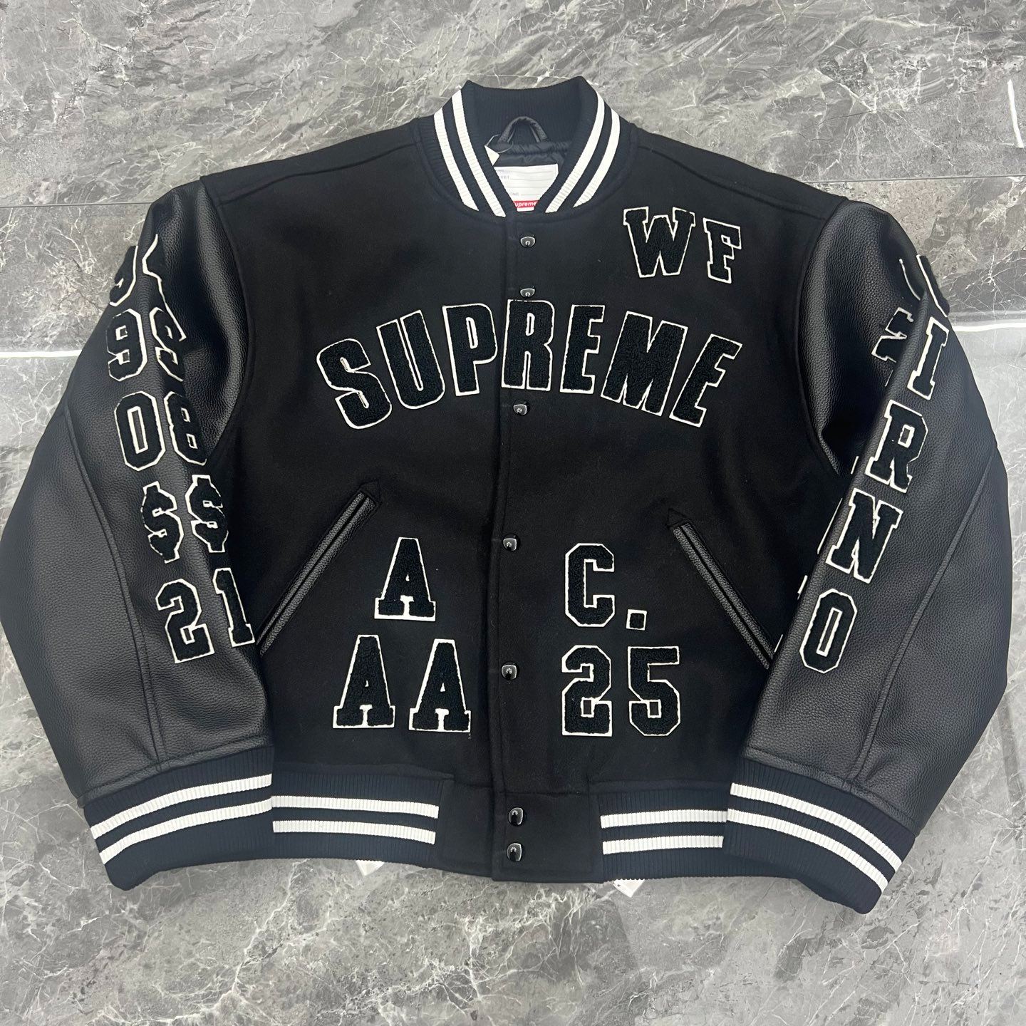 Supreme Praises Varsity Jacket（SUP-SS25-073）