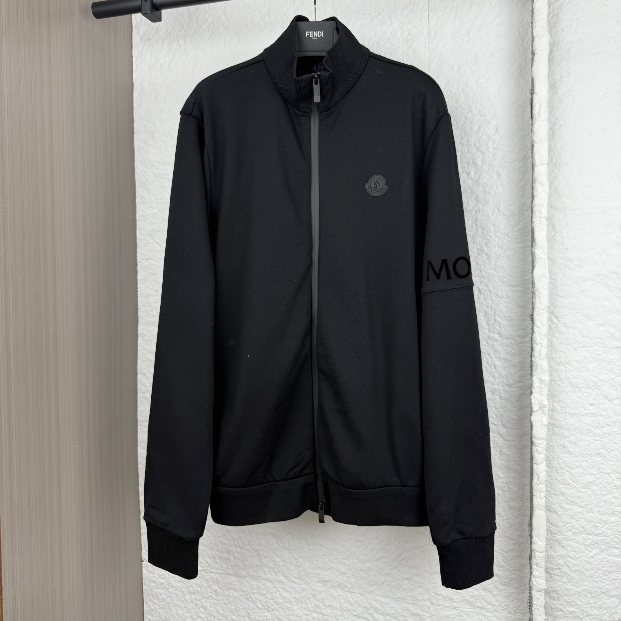 Moncler Cotton Zip-Up Sweatshirt（K20918G0005689AZY999）