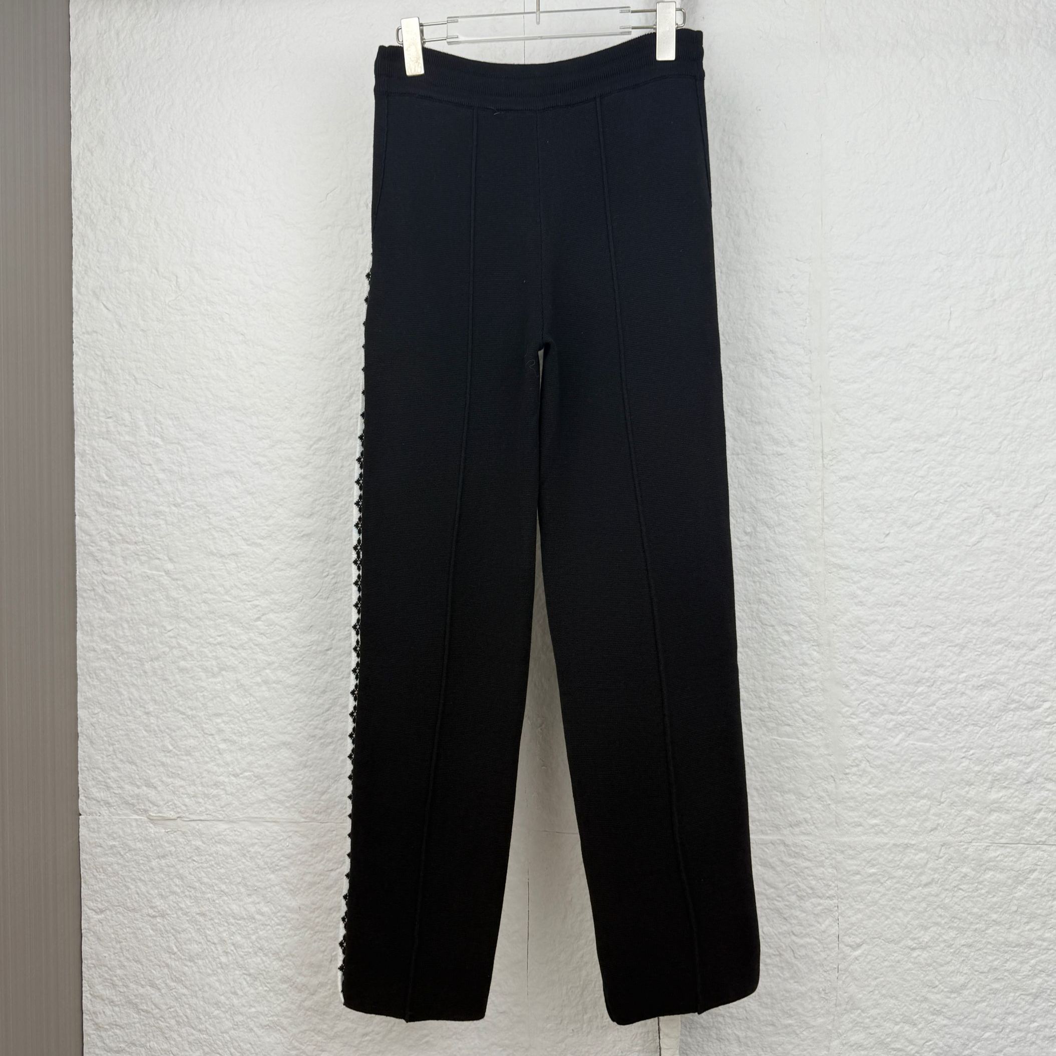 Louis Vuitton wool knit preppy style trousers（1AGTLW）